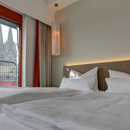 호텔 Kommerzhotel 3*