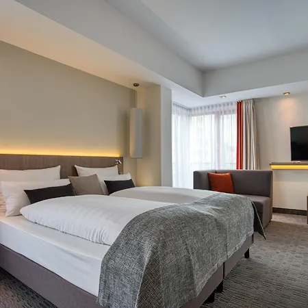 Отель Kommerzhotel 3*