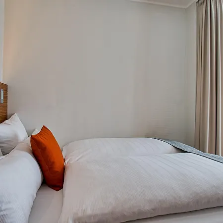 Отель Kommerzhotel Кёльн