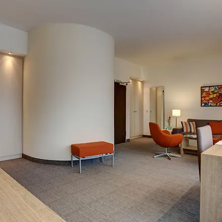 호텔 Kommerzhotel 3*
