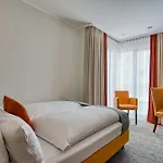 فندق Kommerzhotel 3*
