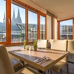 فندق Kommerzhotel 3*