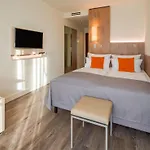 Kommerzhotel فندق
