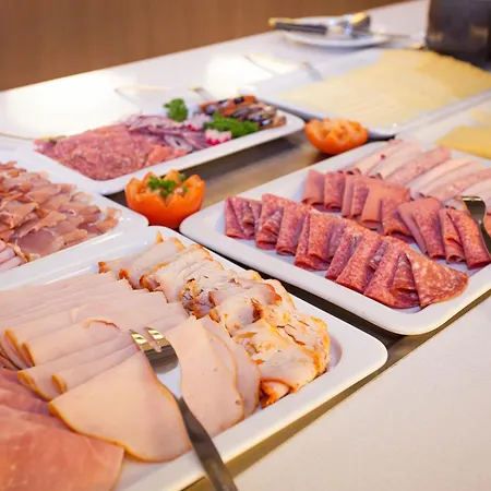 Kommerzhotel 호텔 3*