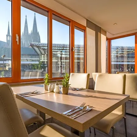 Отель Kommerzhotel 3*