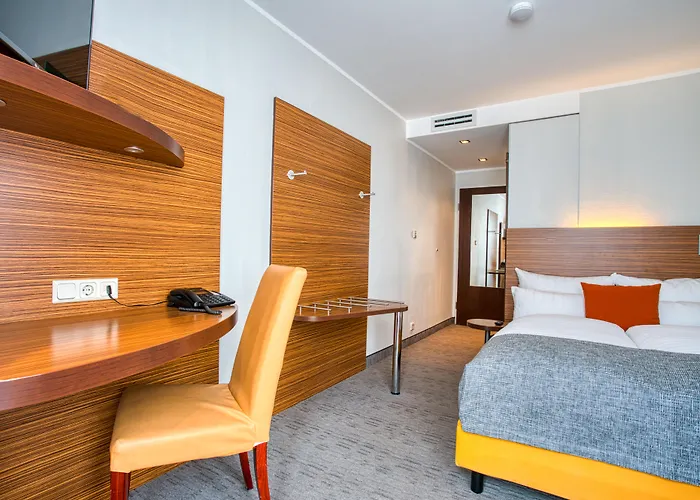 Kommerzhotel Ξενοδοχείο Κολωνία