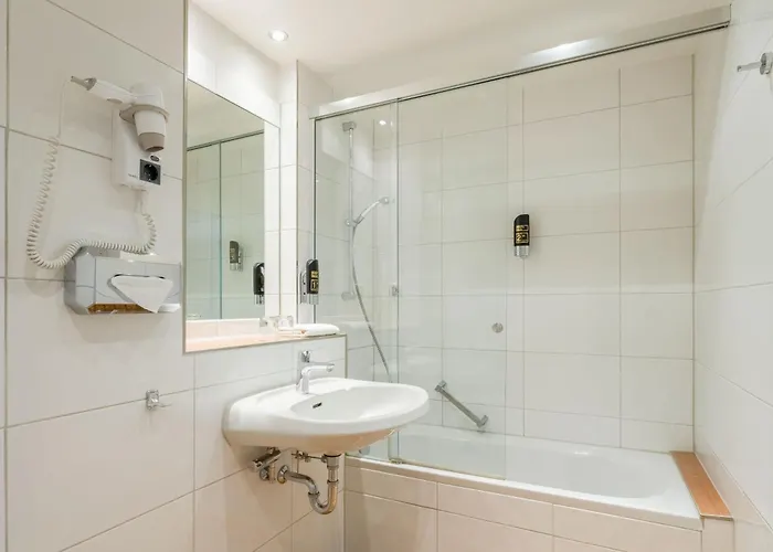 Kommerzhotel 호텔 3*
