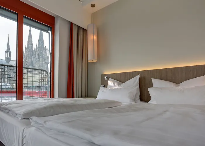 فندق Kommerzhotel 3*