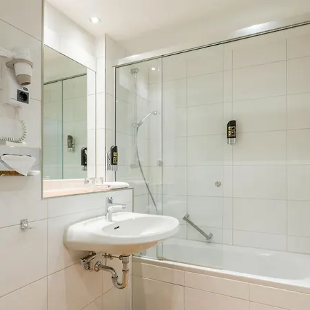 Kommerzhotel Отель 3*